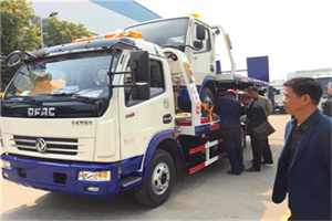 江岸区汽车道路救援拖车价格